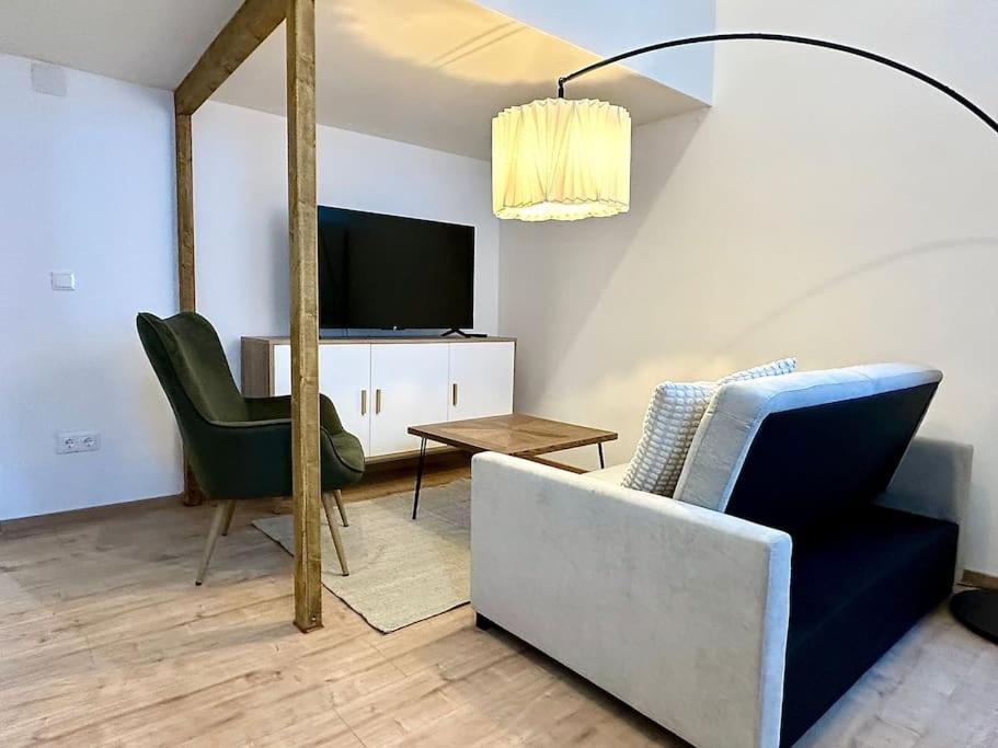 Chic 1Br Apartment - Directly Near Schoenbrunn Wien Exterior foto
